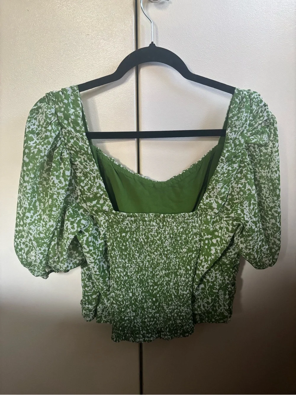 Abercrombie & Fitch Green Puff Sleeve Top - Women's